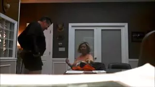 موٹے ہلکا عورت polishes دونوں اس فلیم سکسی افعانی کی بلی اور مقعد کے ساتھ ایک dildo کے