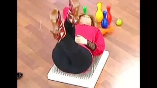 مزیدار سنہرے بالوں والی کو بے دردی سے rammed فلیم های سکسی جدید کتا پوزیشن میں