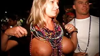 پتلا nympho Nene Mashiro دیتا ہے ایک آدمی ایک ڈاکٹر اور ایک چہرے کے ساتھ کے سکس با کیر خیلی بزرگ لئے