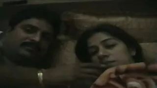 Busty طویل بالوں والی slut سفید میں پارٹی کی کارکردگی ایک حیرت انگیز سولو فیلم سکسی ارضا شدن زن سونے کے کمرے میں