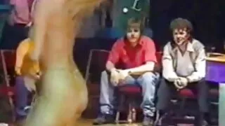 فحش brunette گرم ، شہوت انگیز نوجوان لڑکی لارین سکس هم جنس باز زن دفتر میں ، اتارنا fucking